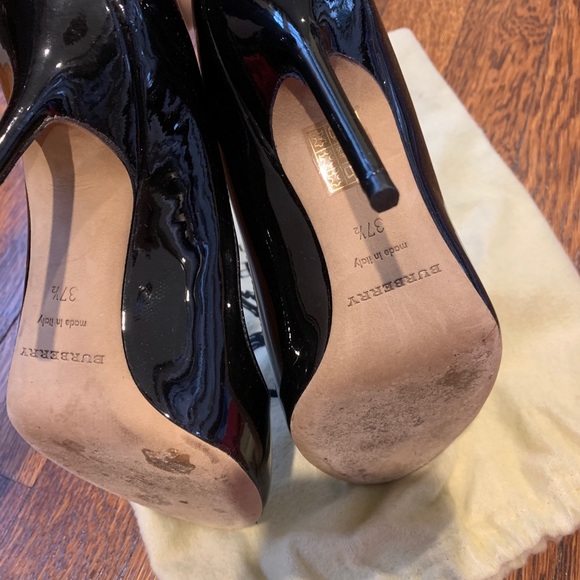 Burberry heels - Picture 5 of 6